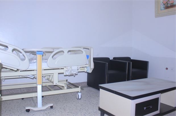 Vue intérieure d’une chambre VIP de la clinique de l’excellence